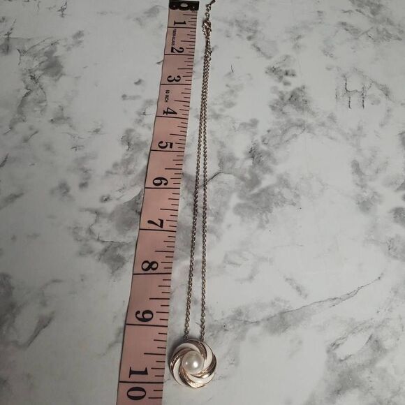 Pearl with Golden and White Swirl Necklace - Picture 8 of 9